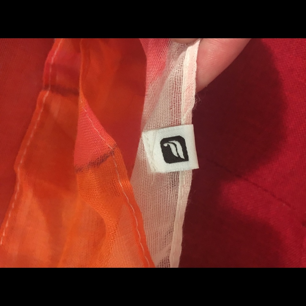 Fabletics Infinity Scarf - Picture 3 of 5